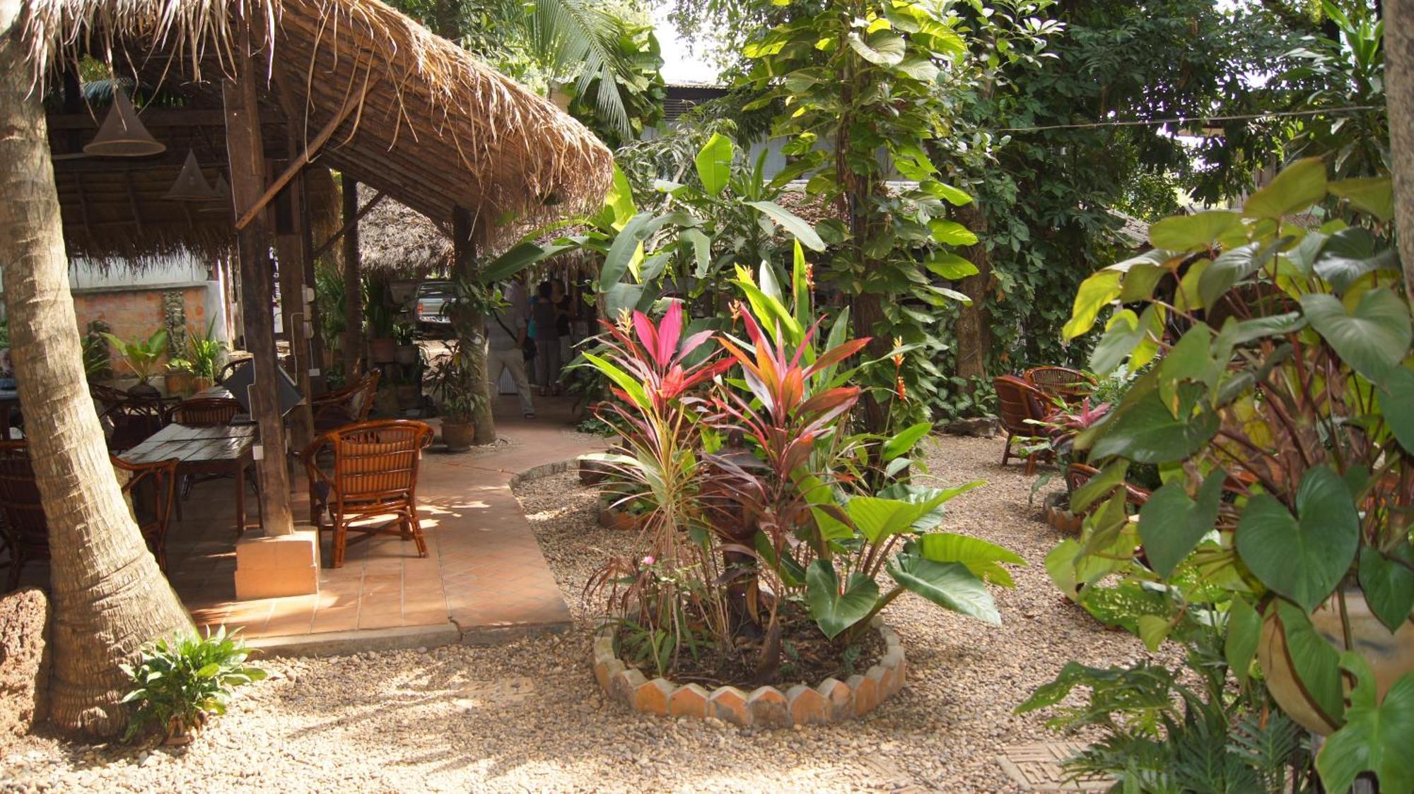 Mut Mee Garden Guest House Nong Khai Esterno foto