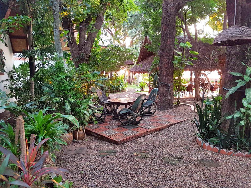 Mut Mee Garden Guest House Nong Khai Esterno foto