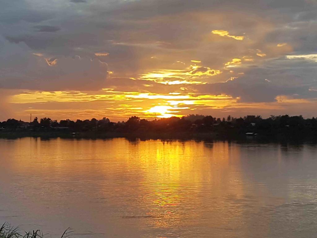 Mut Mee Garden Guest House Nong Khai Esterno foto