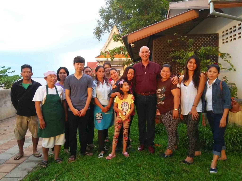 Mut Mee Garden Guest House Nong Khai Esterno foto