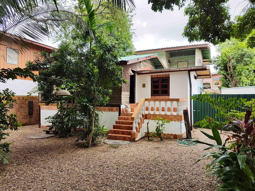 Mut Mee Garden Guest House Nong Khai Esterno foto