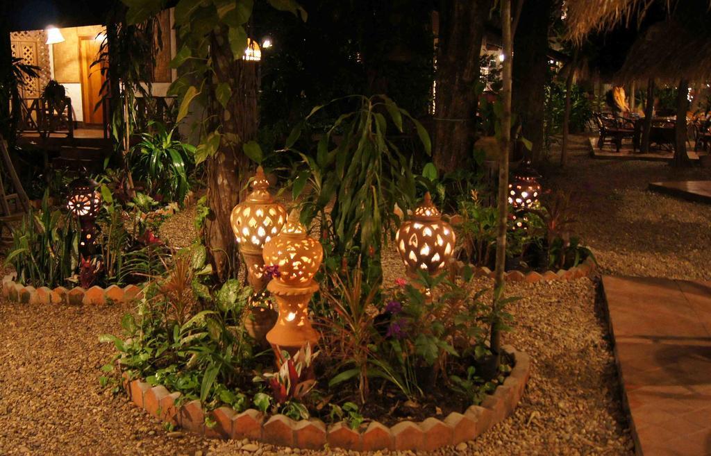 Mut Mee Garden Guest House Nong Khai Esterno foto